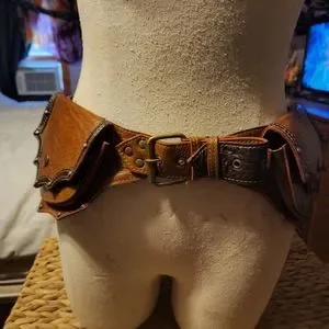 offrandes | Accessories | Offrandes Leather Utility Belt  display picture 1